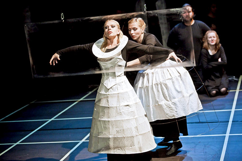 Scena z przedstawienia "Montecchi i Capuleti", fot. Krzysztof Bieliński / BTL